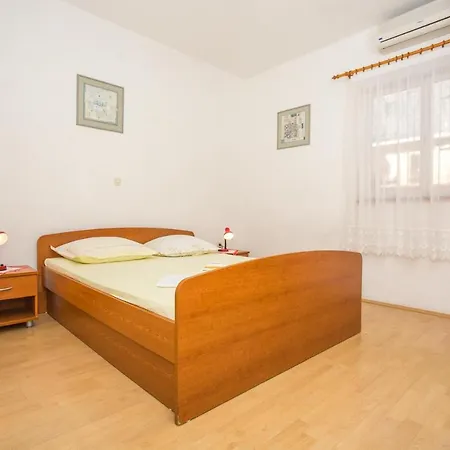 Nuic 3* Макарська