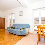 Nuic Makarska