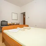 Nuic 3* Makarska