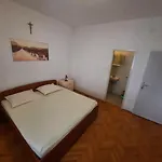 Nuic 3* Makarska