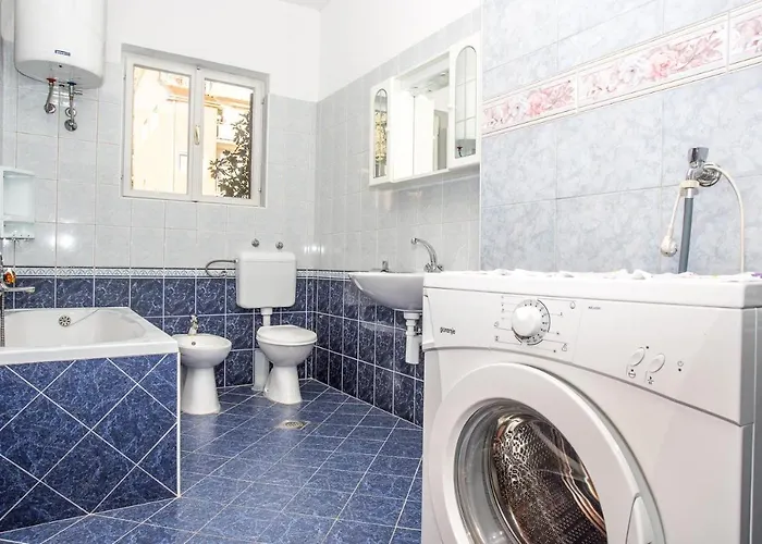 Πανσιόν Nuic 3*