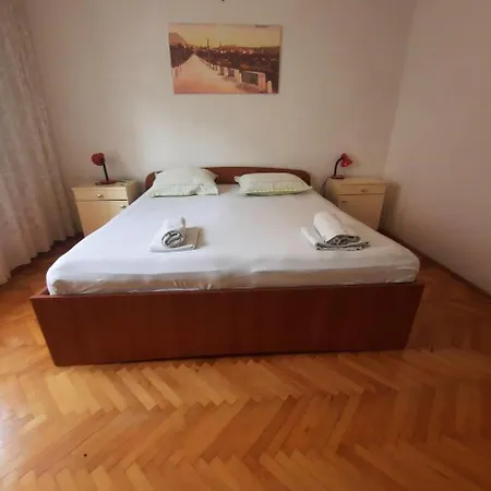 Nuic 3* Makarska